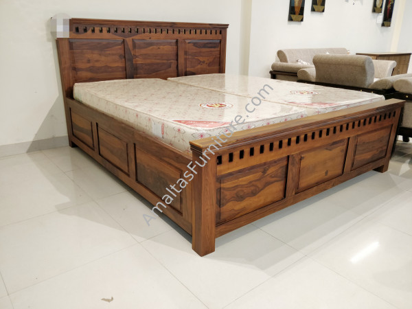 Amaltas Sheesham Wood Kuber Bed