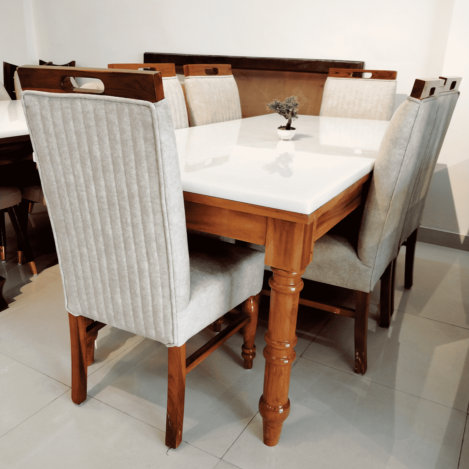 Amaltas Crown Onyx Marble top Dining Set