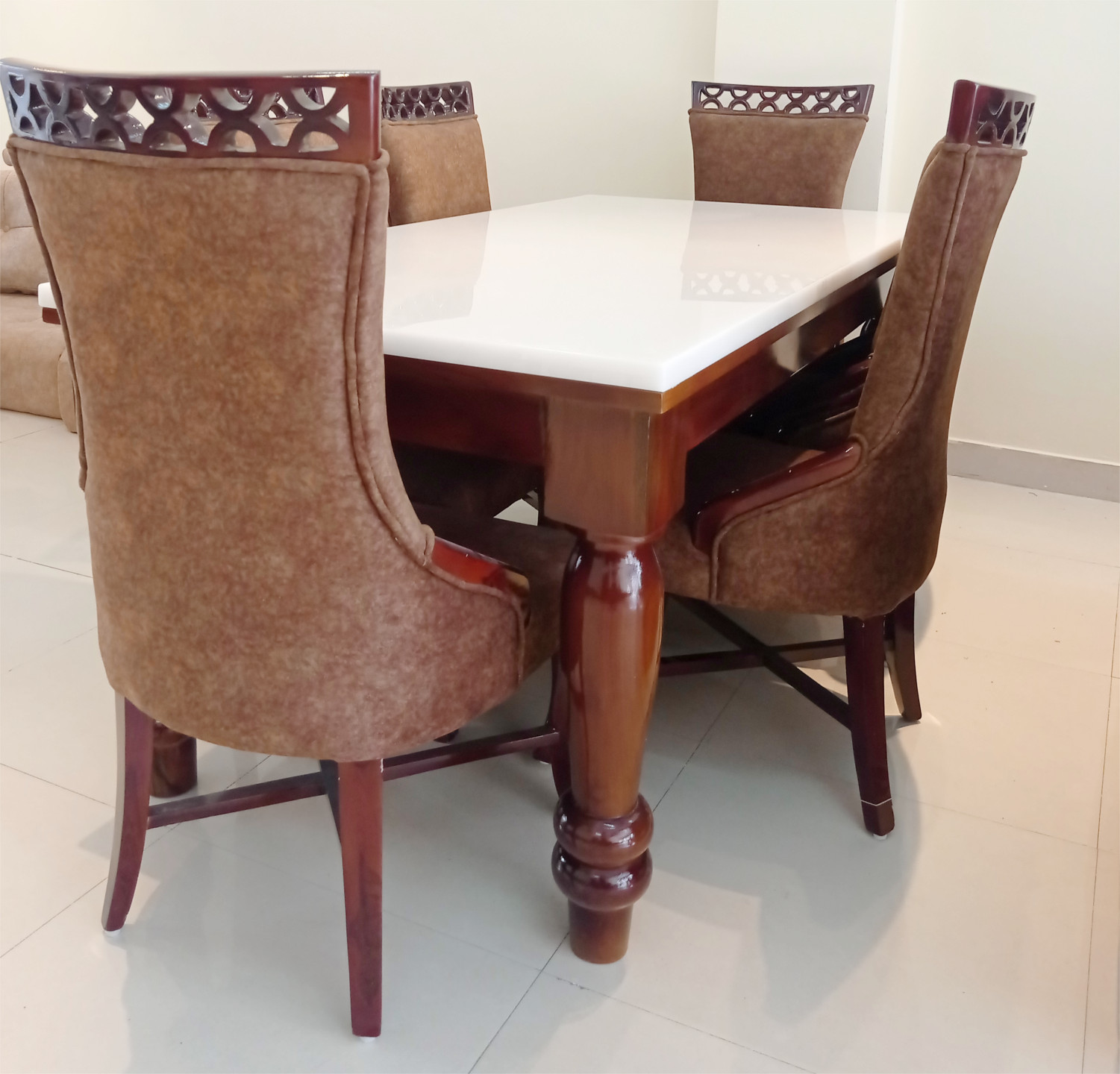 Amaltas Luxury Dining set with Onyx Marble Top